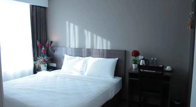 Двухместный номер Deluxe KL Hotel