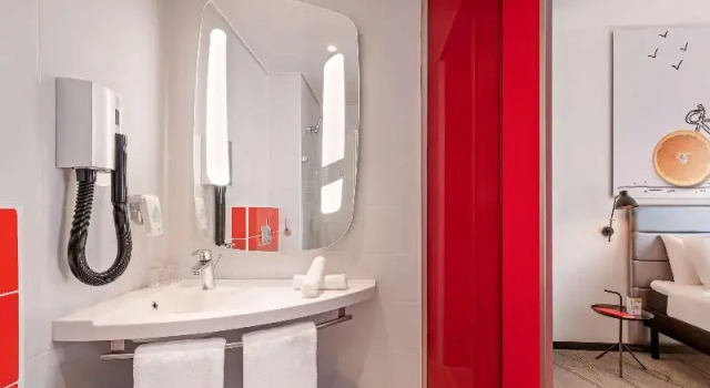 Семейный номер Standard Ibis Styles Jerusalem City Center - An AccorHotels Brand