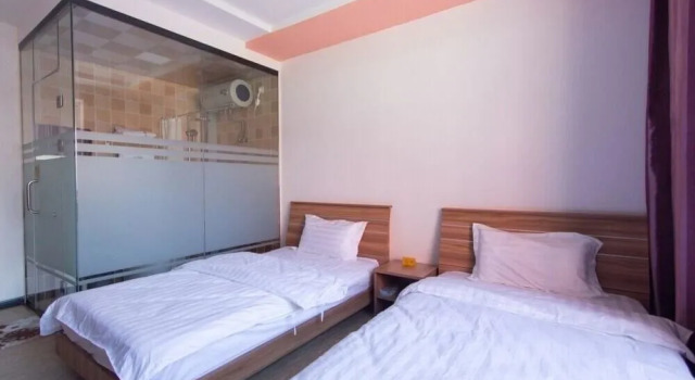 Linjiang One Plus One Inn, Rezerwuj Hotel Baishan 