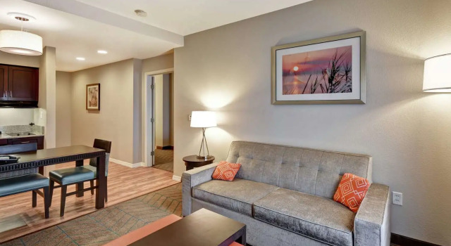 Четырёхместный номер Standard c 1 комнатой Homewood Suites by Hilton Tampa-Port Richey