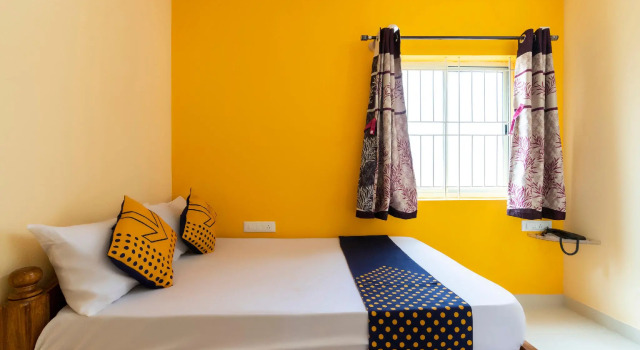 SPOT ON 68841 Ashraya Comforts, Rezervovat Hotel Yeshwantpur 
