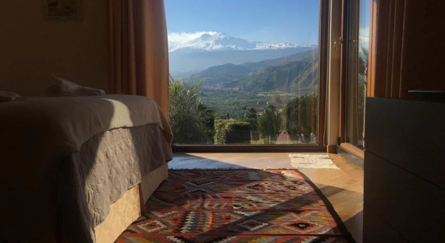 Villa Carly Taormina apartment with private pool, Book Apartment Hotels in Sicily with a Pool, Swimming Pool
