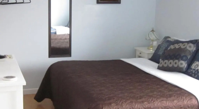 Bells and Whistles Family Inn, Varaa Hotelli  