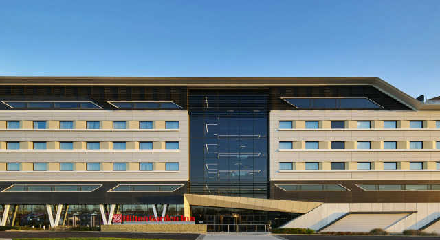 Hilton Garden Inn Silverstone, Book Hotel Towcester Northamptonshire