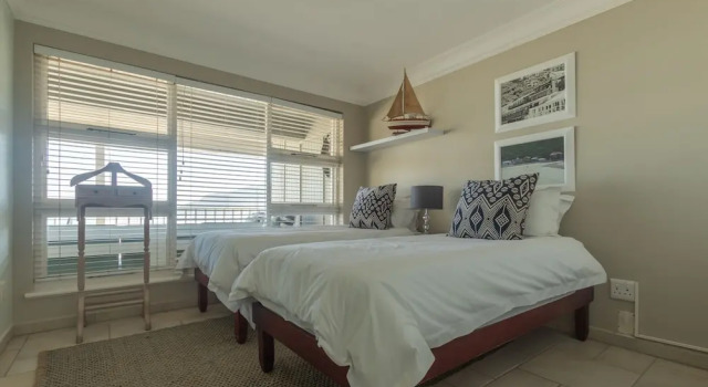 Duttons Cove Guest House, Buchen Sie Hotel Herolds Bay Westkap