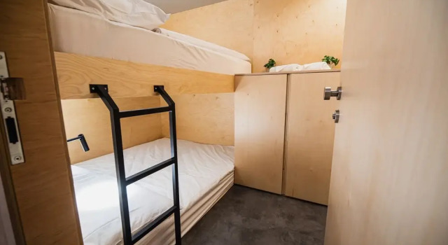 Dragons Dream Hostel, Забронировать Хостел Отели Любляна с парковкой, рядом с VPK Mediapark, Парковка