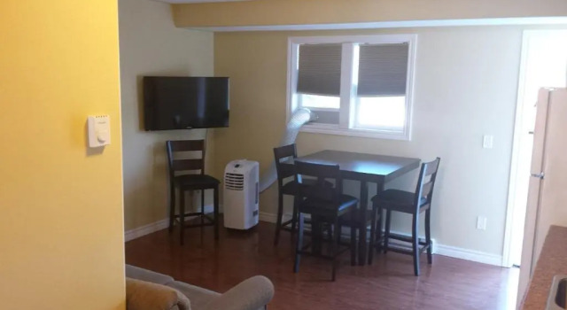 Двухместный люкс с 2 комнатами Escarpment Heights Motel