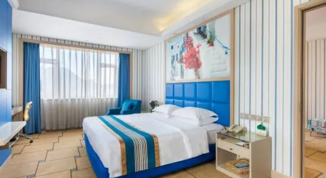 Люкс Deluxe Tourism Hotel
