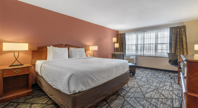 Двухместный номер Standard SureStay Plus Hotel by Best Western Auburn