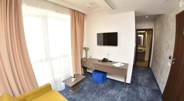 Полулюкс Deluxe Stavros Hotel