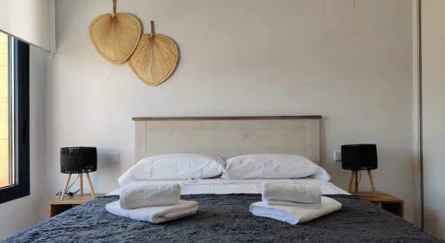Allonbay Apartments