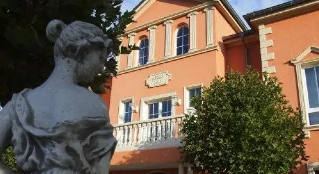Hotel Garni am Schloss, Забронировать Отель Коттенхайм 
