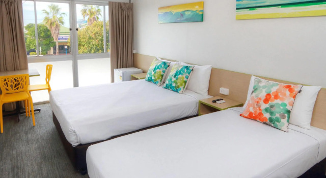 Palm Beach Hotel
