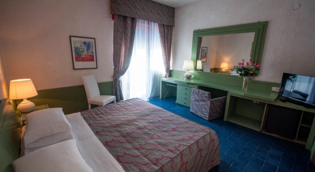 Marina Club Hotel