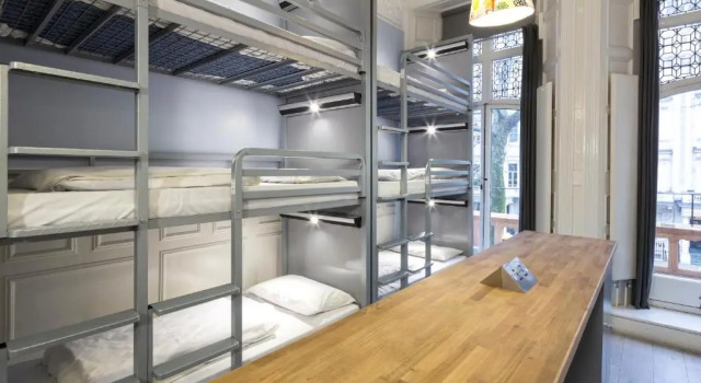 Кровать в общем номере Astor Hyde Park Hostel