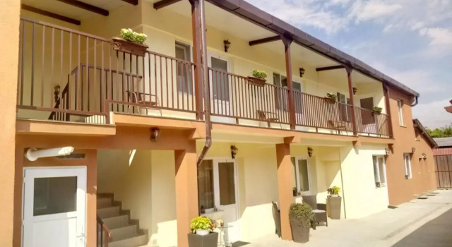 Camere De Inchiriat Carpati, Rezerwuj Hotel Hunedoara Transylvania