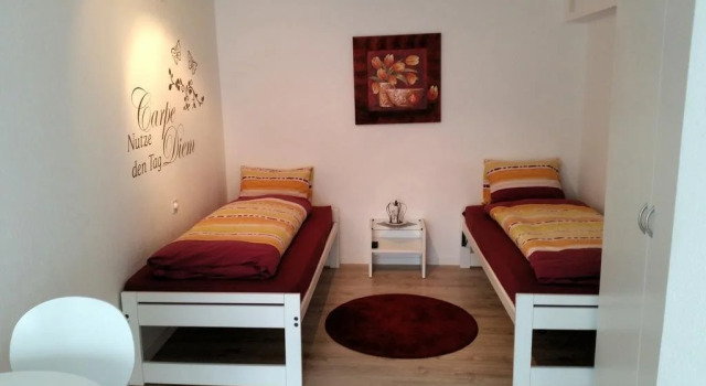 Ferienzimmer Arth am See, Book Hotel Arth Schwyz