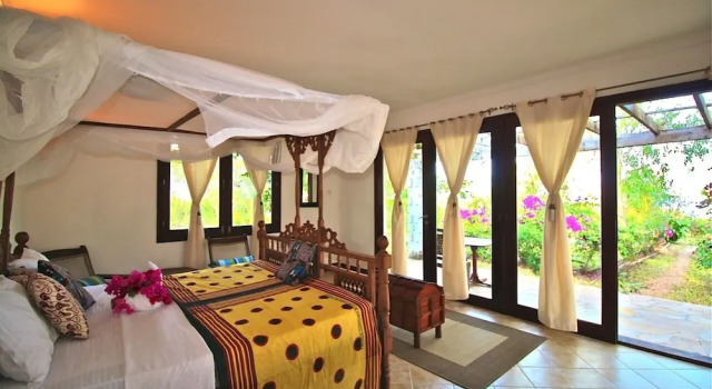 Villa Paradise ON THE Ocean, Rezerwuj Willa Kigomani 
