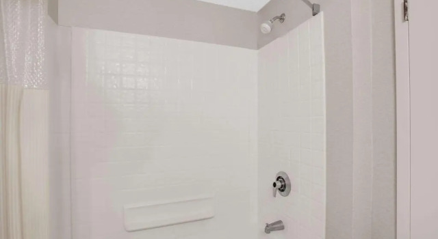 Номер Standard Days Inn by Wyndham Auburn/Finger Lakes Region