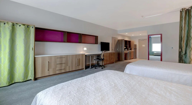 Четырёхместная студия Mobility/Hearing Accessible with Tub Home2 Suites By Hilton Las Vegas Northwest