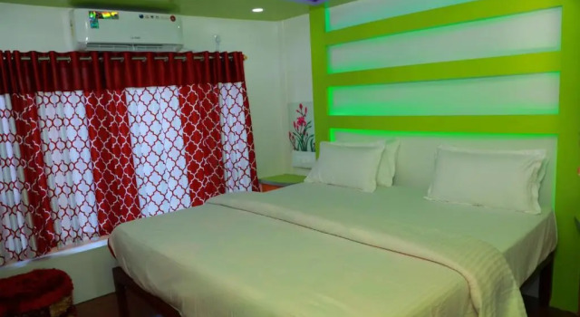 Люкс с 3 комнатами Beach Paradise Day Cruise Houseboat