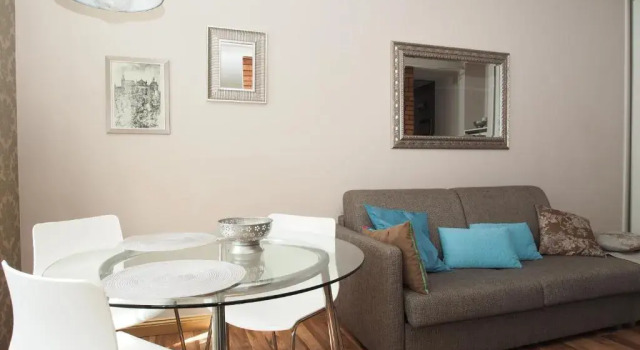 Студия Grand-Tourist Trident Apartments