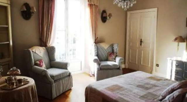 Апартаменты с 2 комнатами Charming 2 Bedroom apt in Central Cannes Walking Distance to Beaches Croisette and the Palais - 678