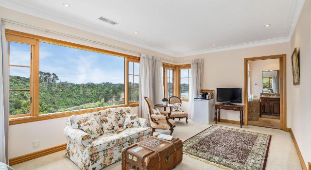 Matauwhi Bay Manor, Забронировать Гостевой дом Расселл 