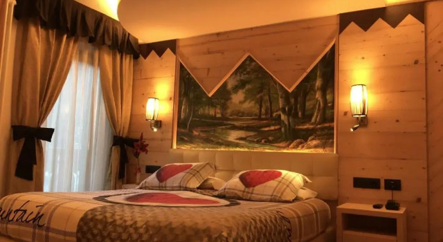 Полулюкс Hotel Laurino