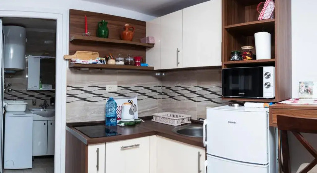 Студия Apartmani Kamena Ruža