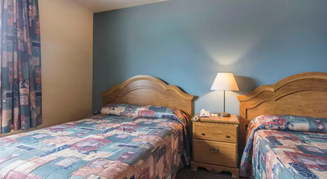 Econo Lodge, Rezervovat Hotel Cabano 
