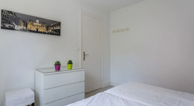 Le Barodet 1, Rezerwuj Hotel Lyon Rhône, w pobliżu Cuire Metro Station
