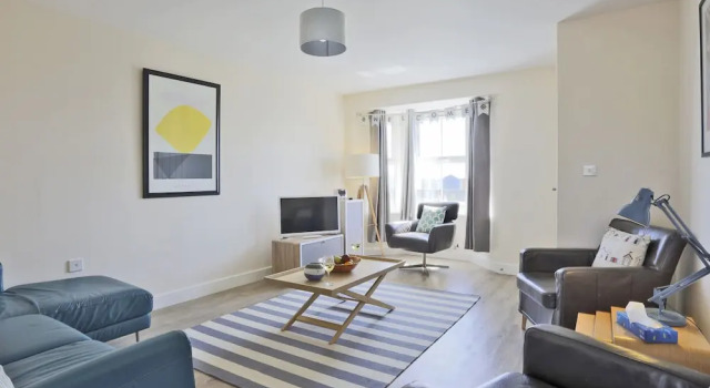 Modernly Furnished Holiday Home With Balcony, Near Felixstowe Beach, Забронировать Отель Отели Англии 3 звезды, 3*