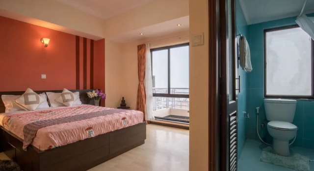 Апартаменты Deluxe с 2 комнатами с балконом и с видом на город Swayambhu Hotels & Apartments- Sitapaila