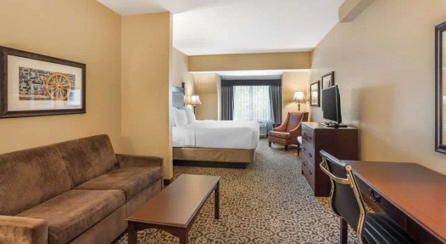 Люкс с 2 комнатами Best Western Plus Intercourse Village Inn & Suites