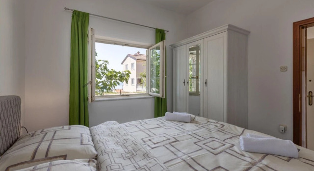 Beautiful Apartment in Senj With Wifi and 2 Bedrooms, Prenota Appartamento Segna 