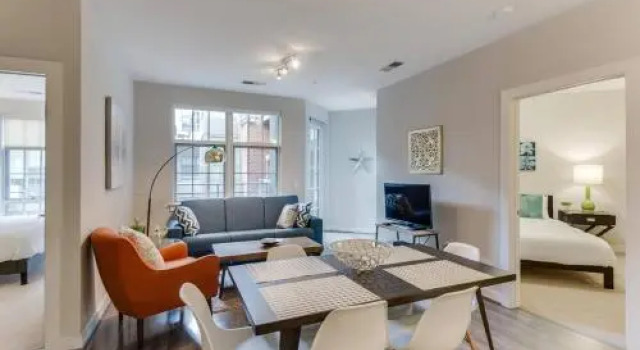 H Street Two-Bedroom, Забронировать Отель Northwest Вашингтон, рядом с Asa Philip Randolph Memorial