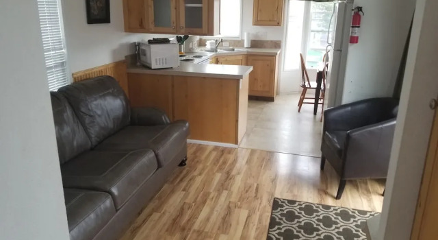 Двухместный коттедж Standard с видом на гавань Paradise Cove RV Resort & Marina