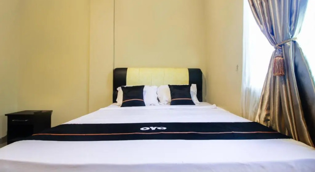 Люкс Deluxe OYO 2659 B'rasco Homestay Syariah