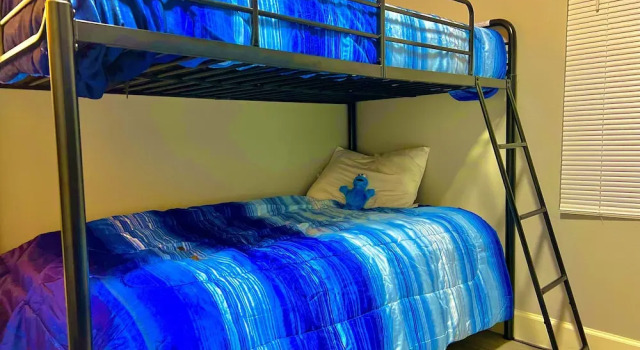 Кровать в общем номере STOP Inn STAY HOSTEL