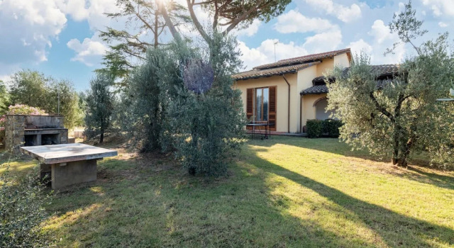 Коттедж с балконом Scenic Retreat, Pergine Valdarno