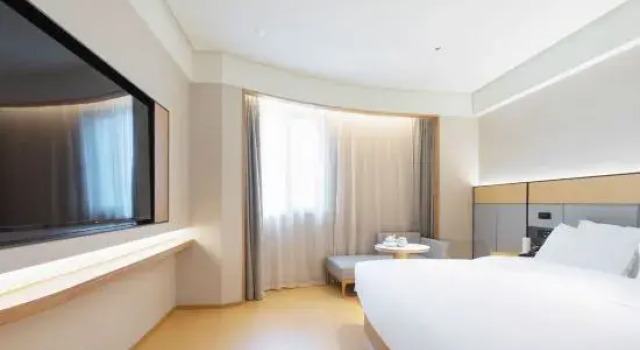 Люкс JI Hotel (Wuhan Baishazhou Longhu Tianjie)