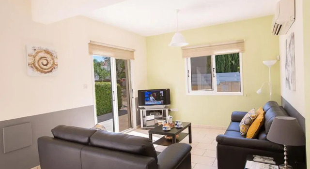 Villa Thekla - Modern 3 Bedroom Ayia Thekla Villa with Pool - Close to the Beach