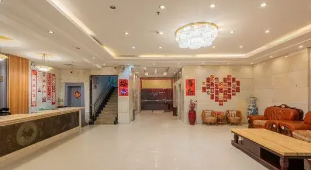 Zhenan Elegant Residence Hotel (Baicheng Railway Station), Rezerwuj Hotel Hotele w Kunming z parkingiem, Parking