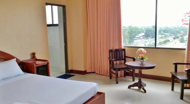 Eva's Hotel, Book Hotel Hoteller i Kidapawan med parkering, Parkering