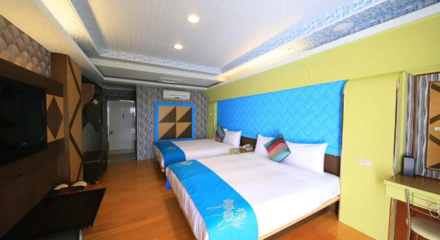 Golden Coast 36 - Sea View B&B, Забронировать Отель «постель и завтрак» Отели Хенгчун 3 звезды, 3*