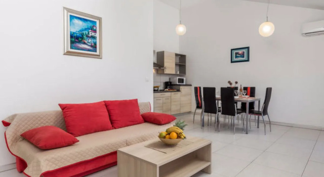 Apartment Tea Bardonecchia 32134, Varaa Huoneisto Hotellit Kvarner Islands uima-altaalla, Uima-allas