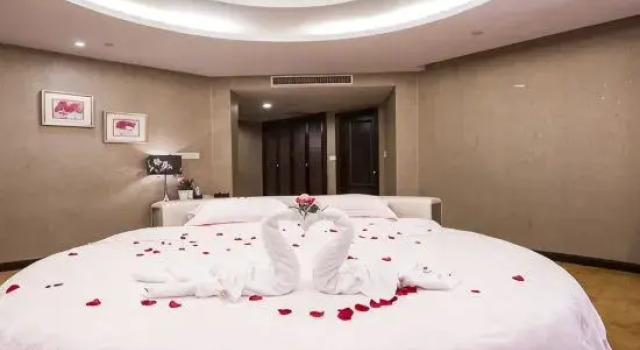 Люкс Luxury Country Garden Europe City Phoenix Hotel