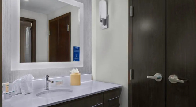 Четырёхместный люкс Homewood Suites By Hilton Greensboro Wendover, Nc