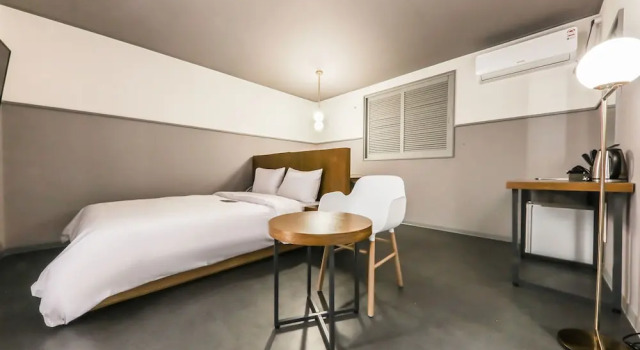 Двухместный номер Standard Hotel N7 Daejeon Bus Terminal
